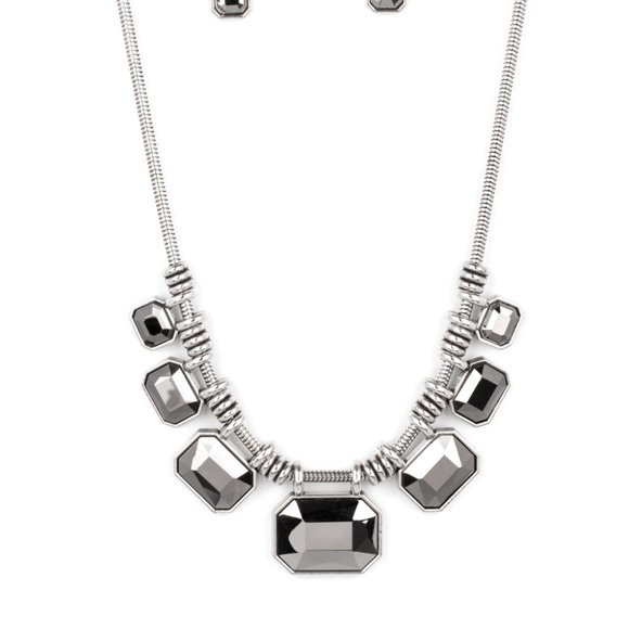 Urban Extravagance - Silver - Picture 3 of 3